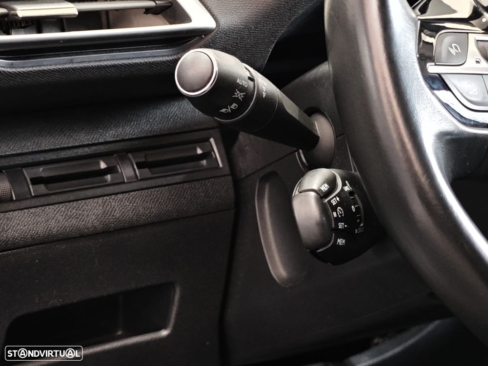 Peugeot 3008 PureTech 130 Stop & Start Allure - 36