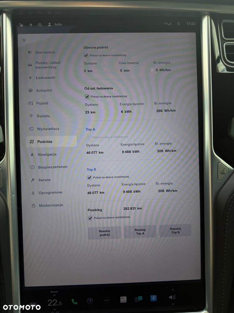 Tesla Model S - 23