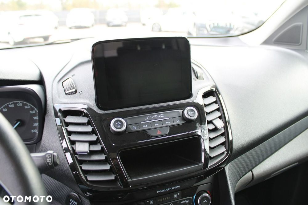 Ford Tourneo Connect - 27
