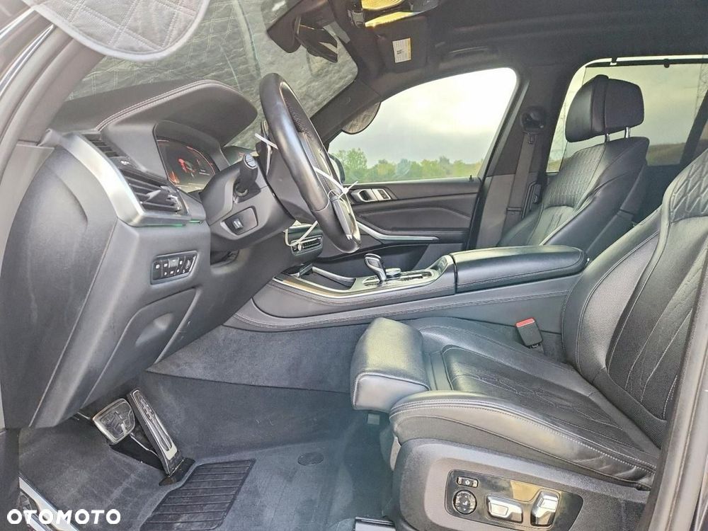 BMW X5 xDrive40i - 7