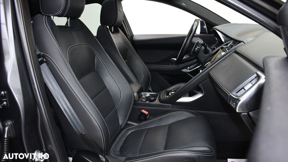 Jaguar E-Pace P300e AWD R-Dynamic HSE - 11