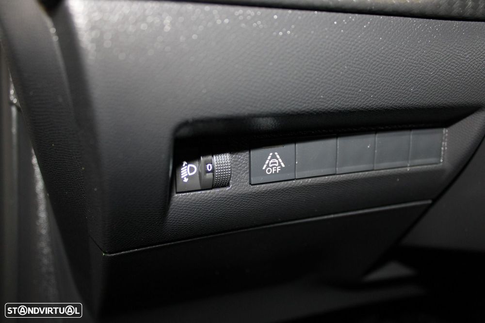 Peugeot 208 1.2 PureTech Active Pack - 8