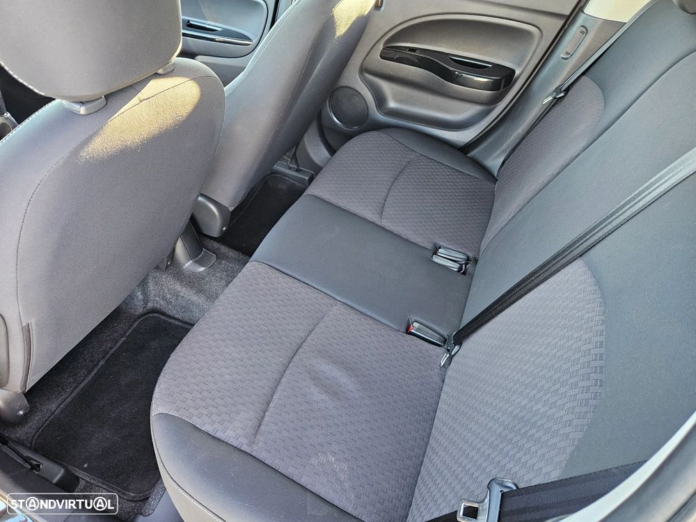 Mitsubishi Space Star 1.2 Intense - 14