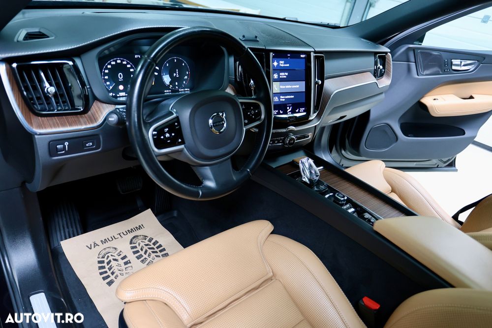 Volvo XC 60 D5 AWD Geartronic Inscription - 25