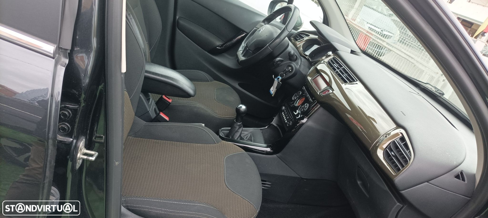 Citroën C3 1.6 HDi Airdream Exclusive - 23