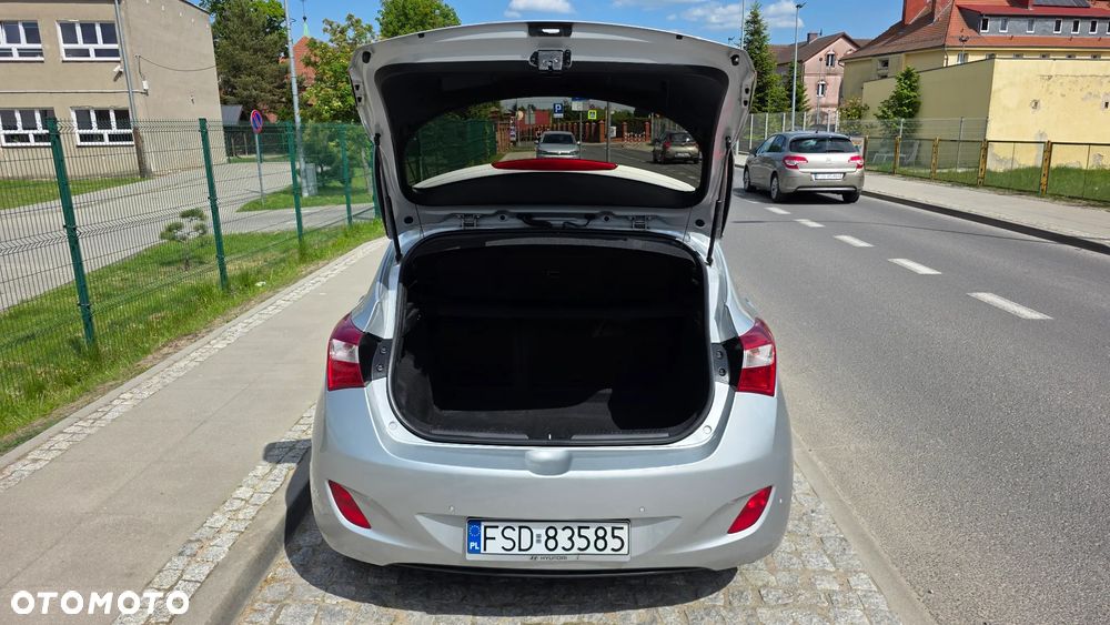 Hyundai i30 1.4 Classic - 11