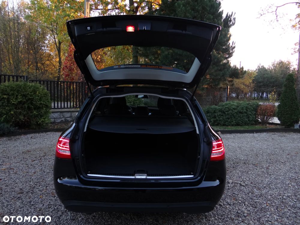 Mercedes-Benz Klasa C 200 (BlueTEC) d T 7G-TRONIC Exclusive - 17