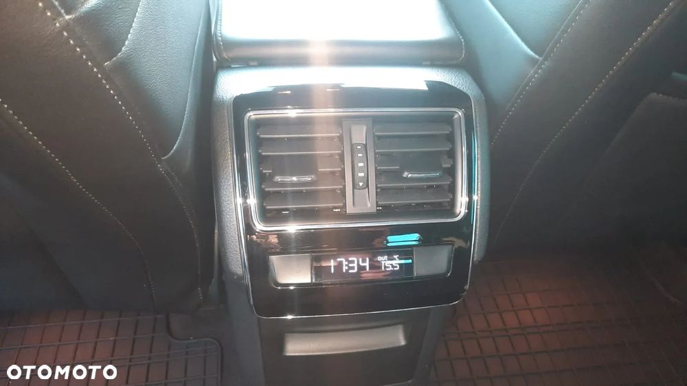 Skoda Superb 2.0 TDI Style - 17