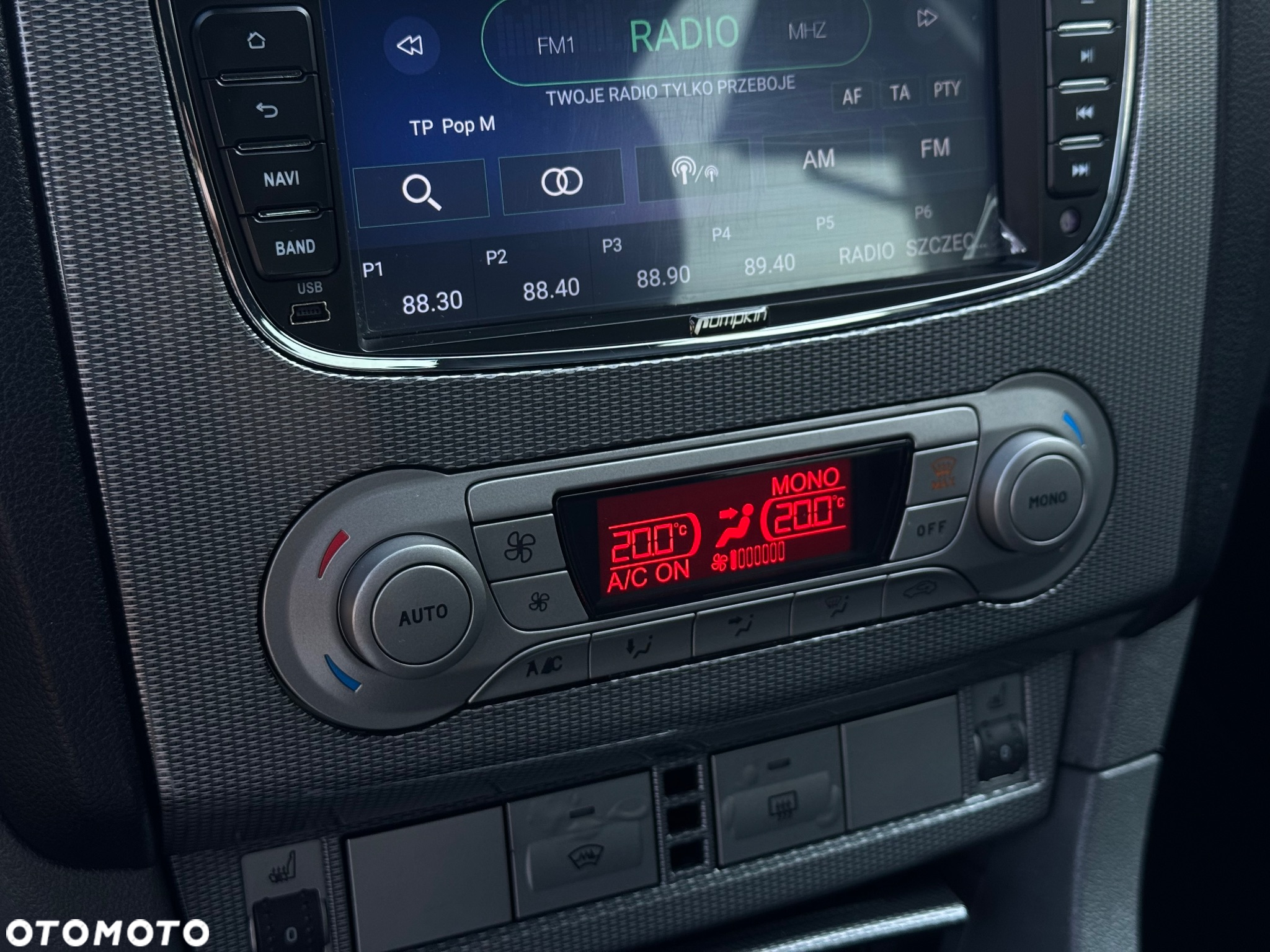Ford Focus 2.0 ZX5 SE - 22