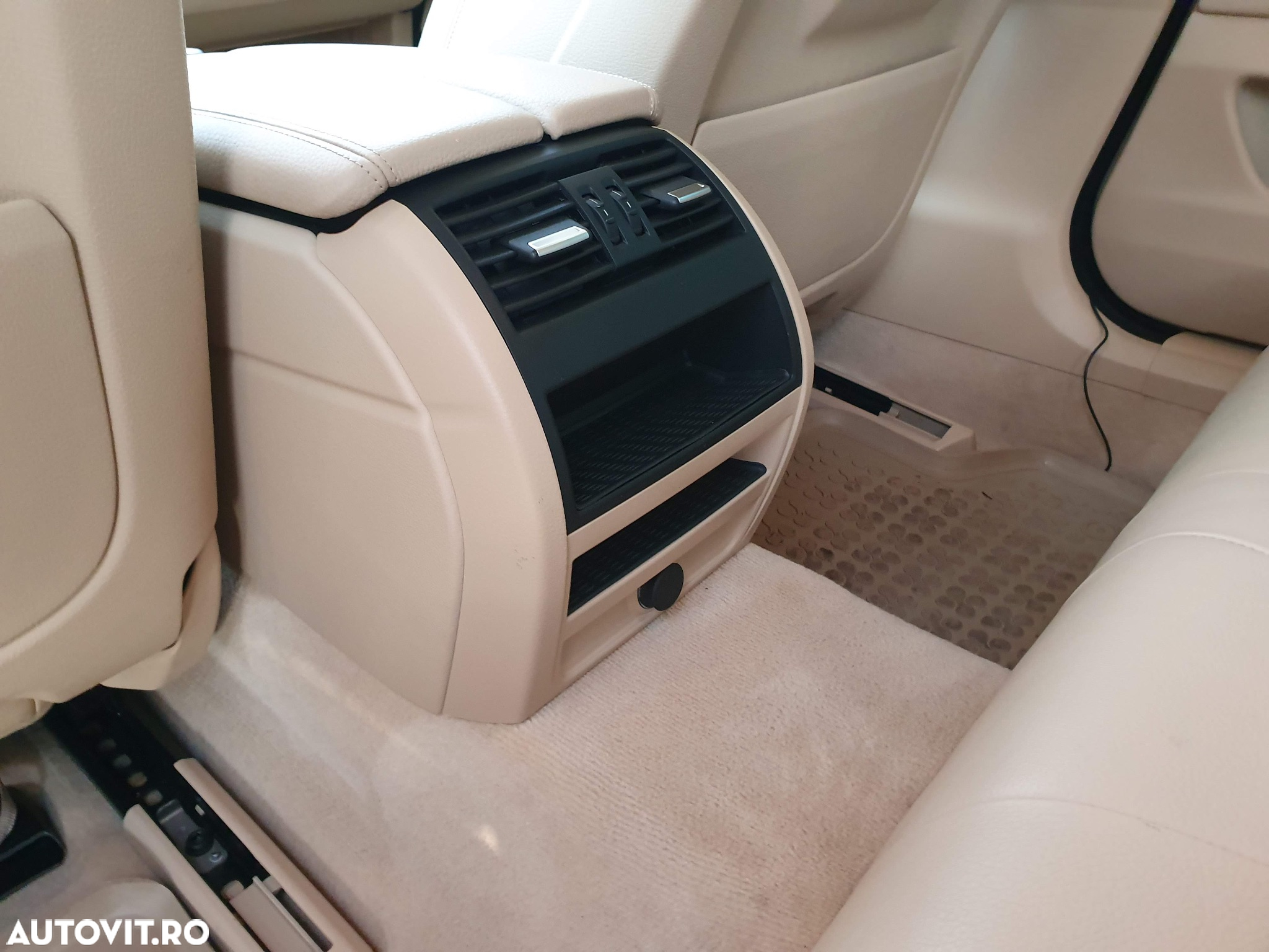 BMW Seria 5 520d xDrive AT - 16