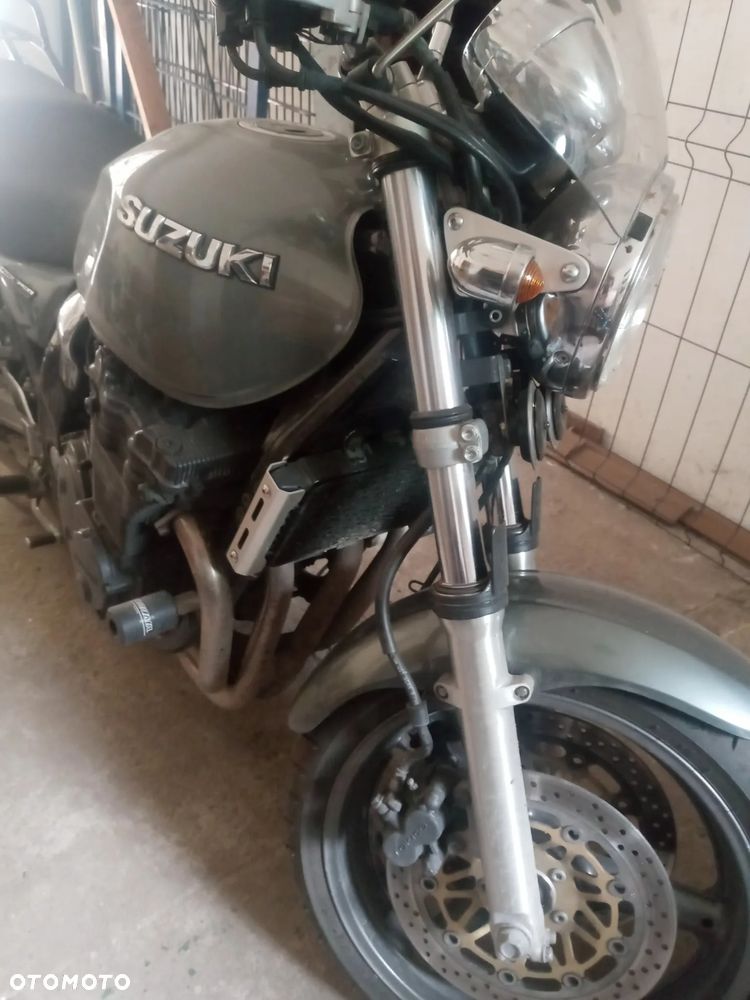 Suzuki GSX - 1