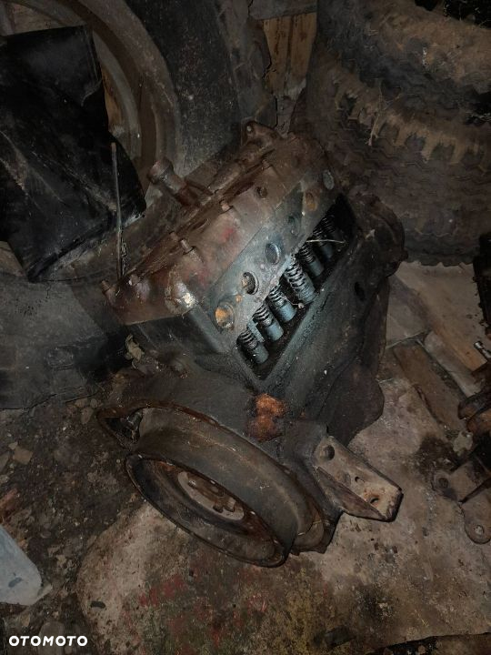GAZ 67 Czapajew części SILNIK most skrzynia - 7