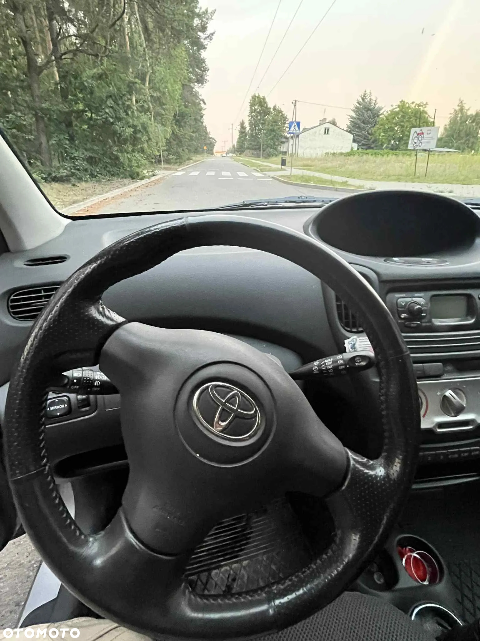 Toyota Yaris - 8