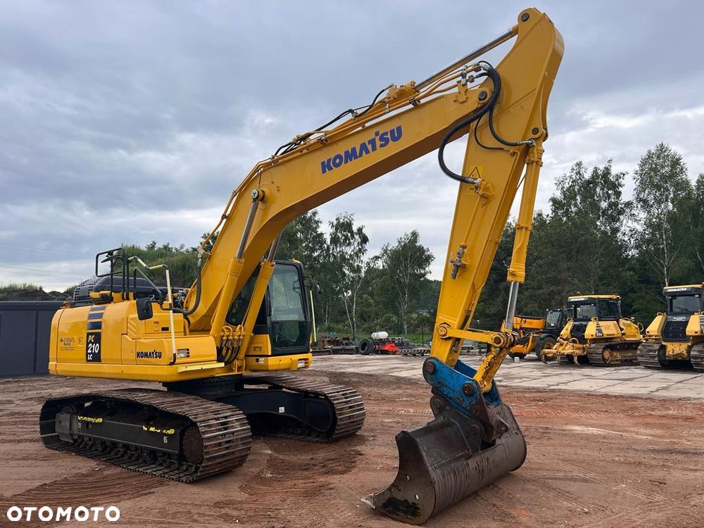 Komatsu PC210LC-11 - 1