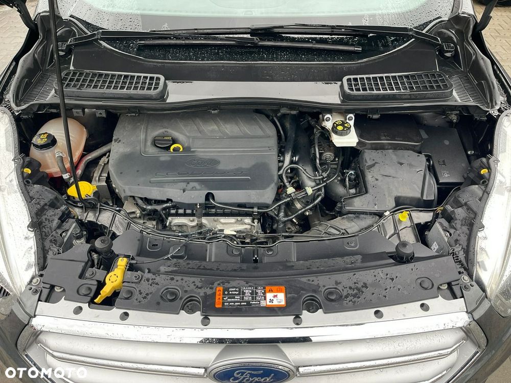 Ford Kuga 1.5 EcoBoost 2x4 Titanium - 14