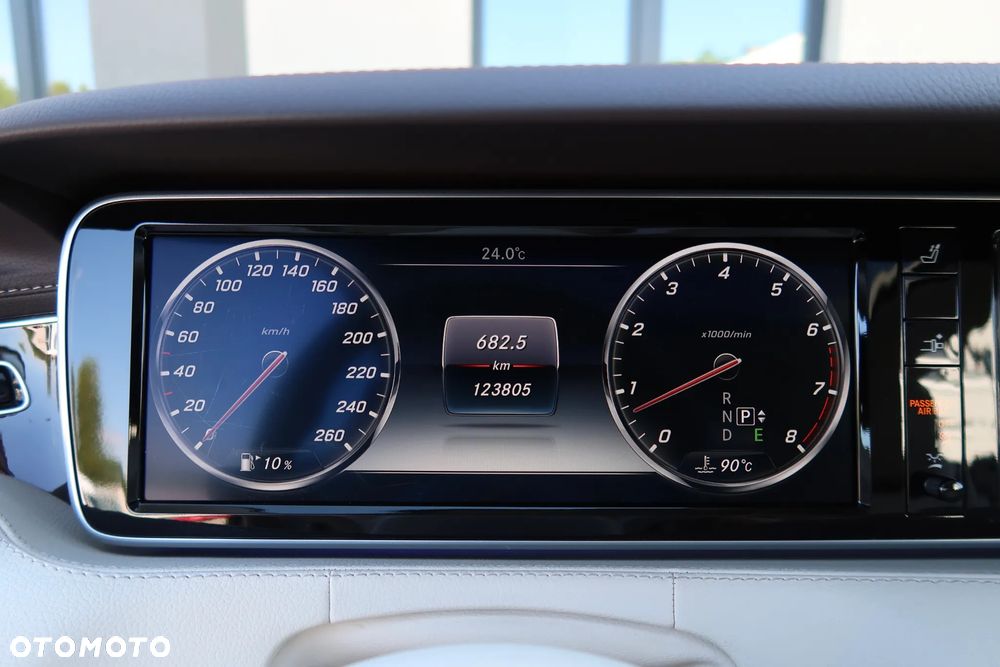 Mercedes-Benz Klasa S 500 4-Matic 7G-TRONIC - 33