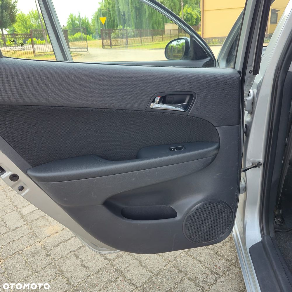 Hyundai i30 1.6 CRDi Comfort - 10