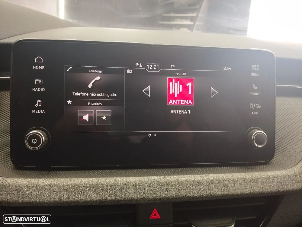 Skoda Kamiq 1.0 TSI Selection DSG - 27