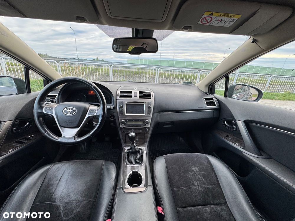 Toyota Avensis 2.0 Prestige NAVI - 7