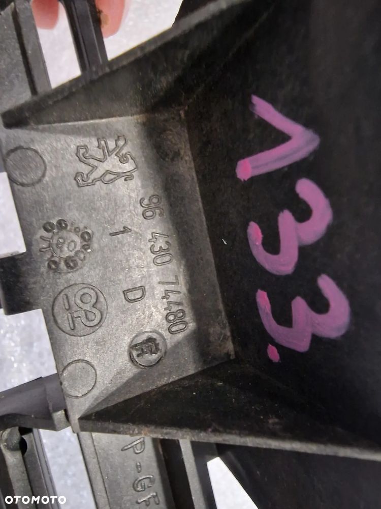 PEUGEOT 307 01- PRAWY ŚLIZG / MOCOWANIE ZDERZAKA PRZEDNI PRZÓD , NR 9643074480 , NR AUKCJI MS133 - 6