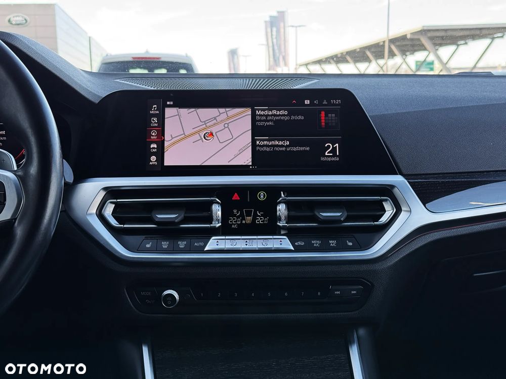 BMW Seria 3 M340i xDrive sport - 33
