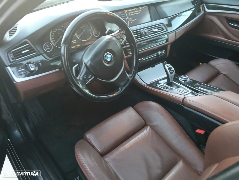 BMW 520 d Exclusive Auto 123g - 9