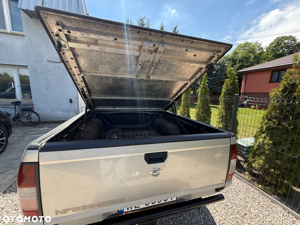 Nissan NP300 Pickup - 6