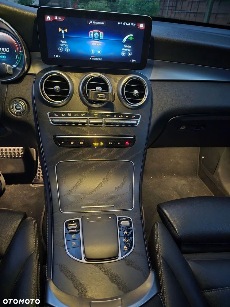 Mercedes-Benz GLC 300 de 4Matic 9G-TRONIC AMG Line Plus - 12