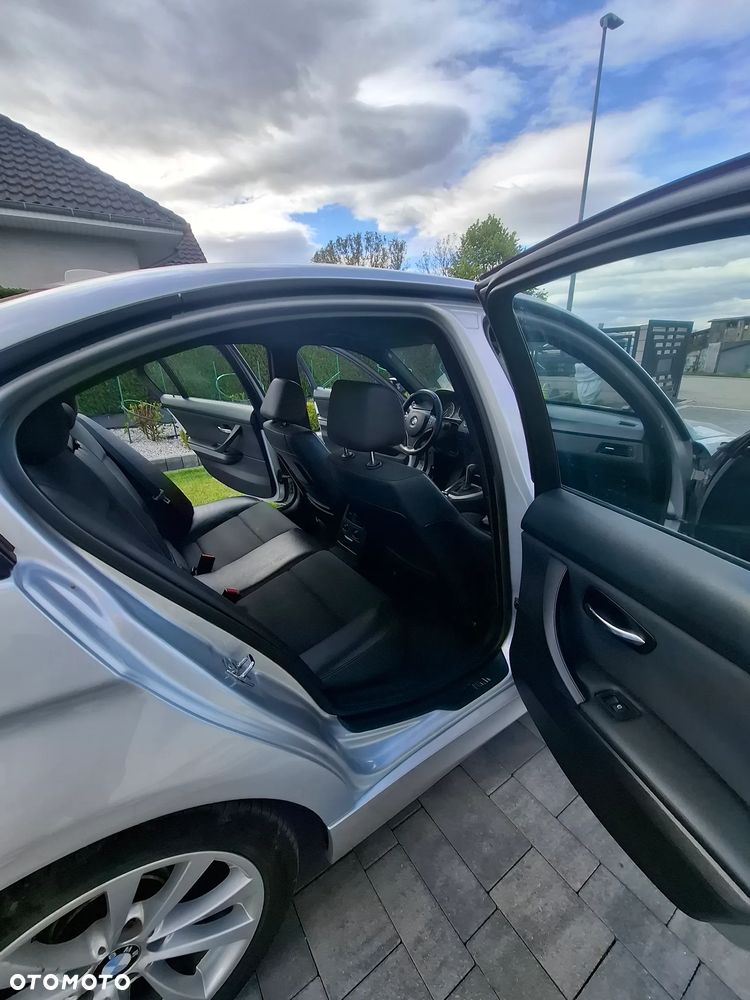 BMW Seria 3 320d DPF Edition Fleet Lifestyle - 12