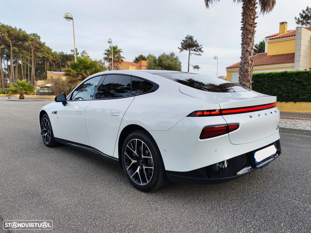 Xpeng P7i 86.2 kWh AWD Performance - 12