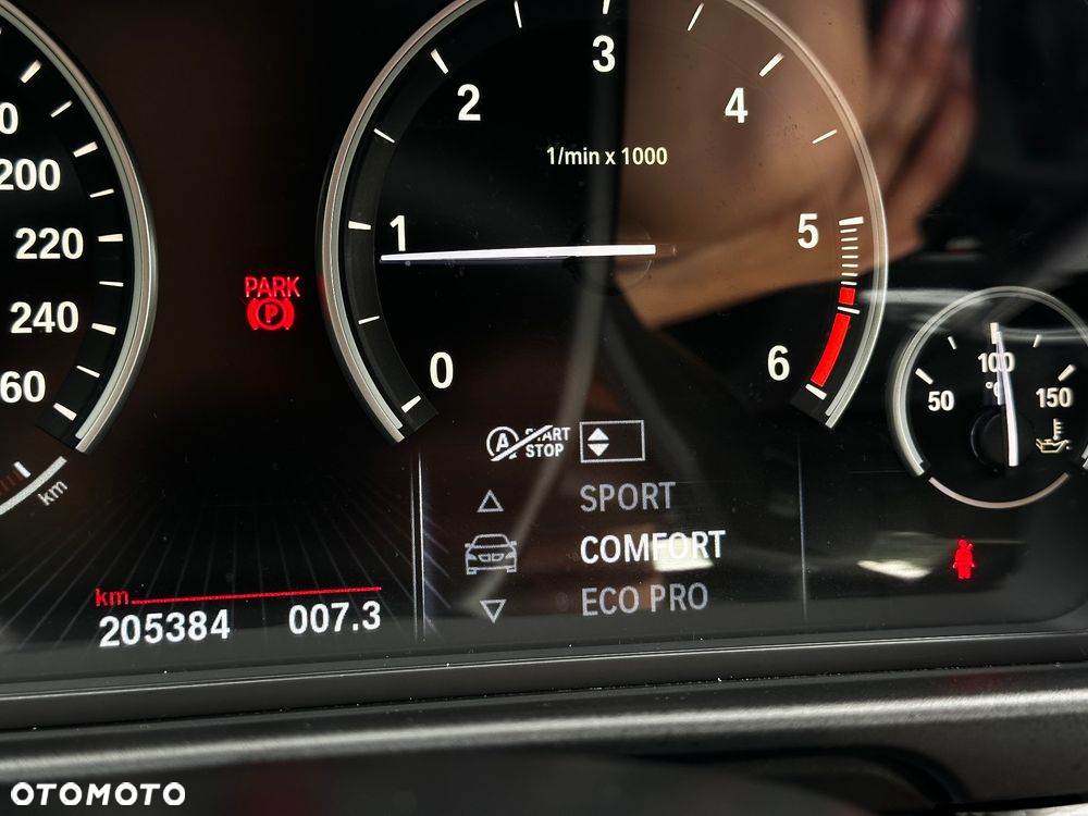 BMW Seria 5 520d - 20