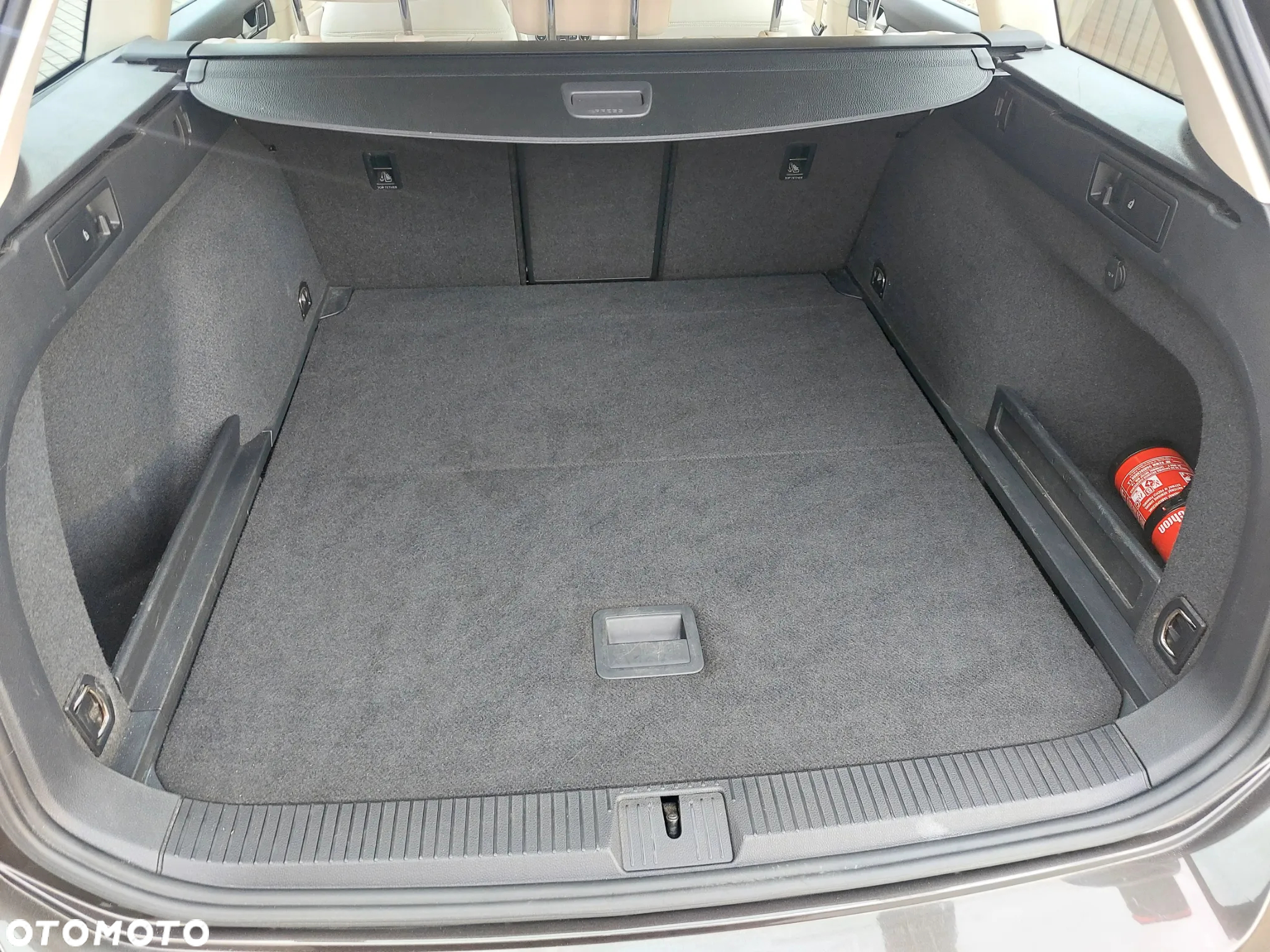 Volkswagen Passat 1.6 TDI BMT Comfortline - 19