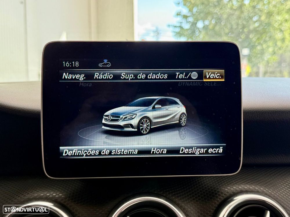 Mercedes-Benz A 180 d AMG Line - 14