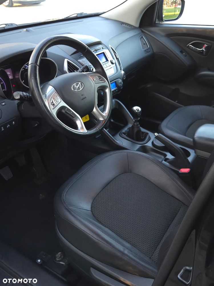 Hyundai ix35 2.0 CRDi 4WD Premium - 2