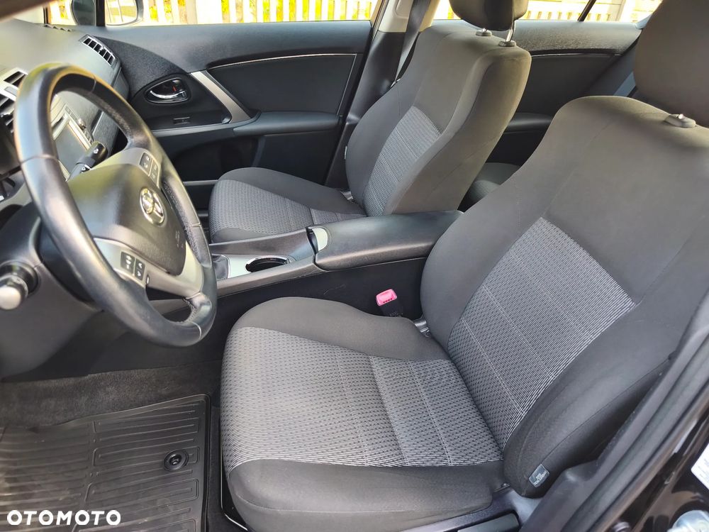 Toyota Avensis 1.8 Business Edition - 21