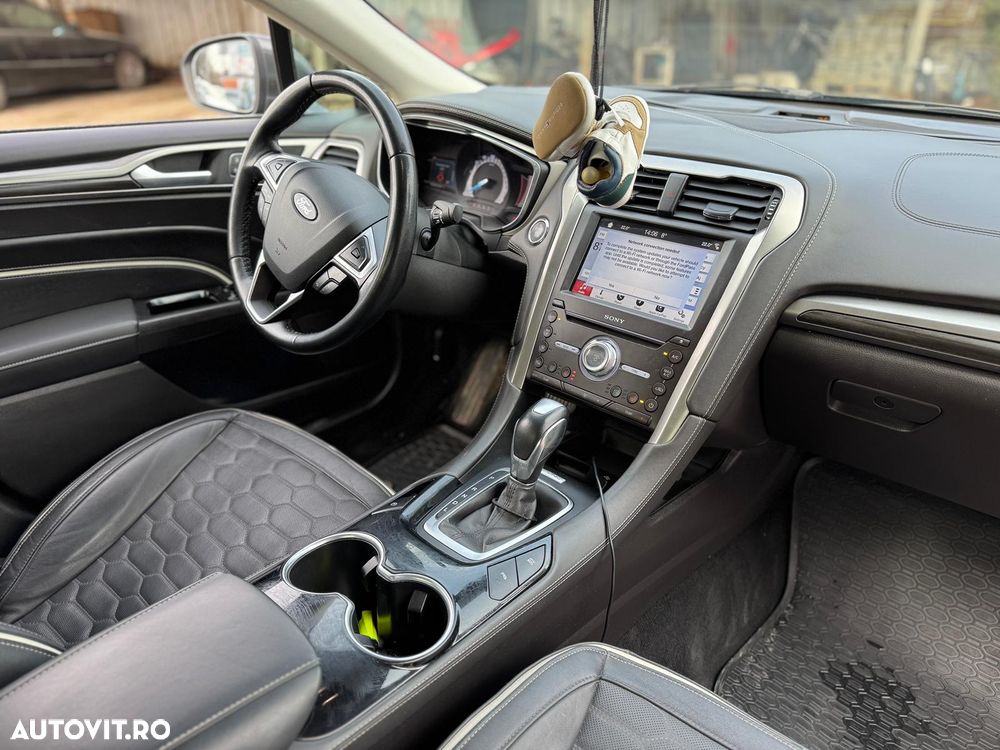 Ford Mondeo 2.0 HEV Vignale - 17