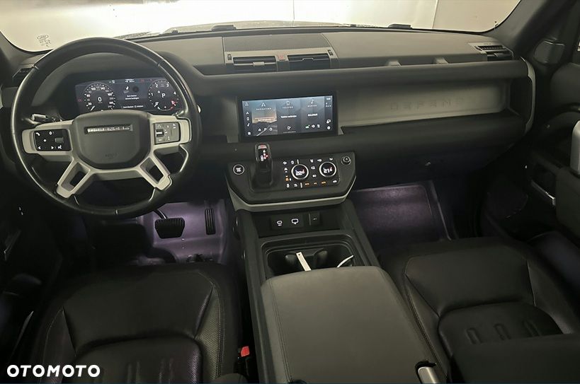Land Rover Defender 110 D300 X-Dynamic S - 8