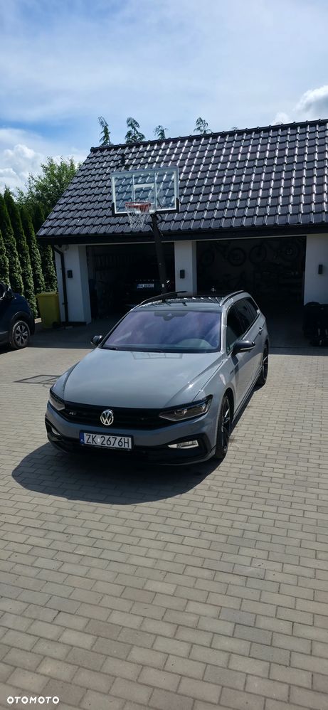 Volkswagen Passat - 11