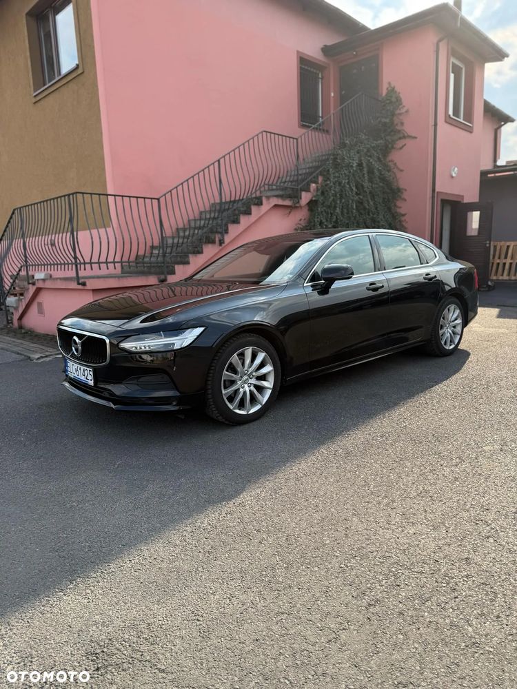 Volvo S90 - 2