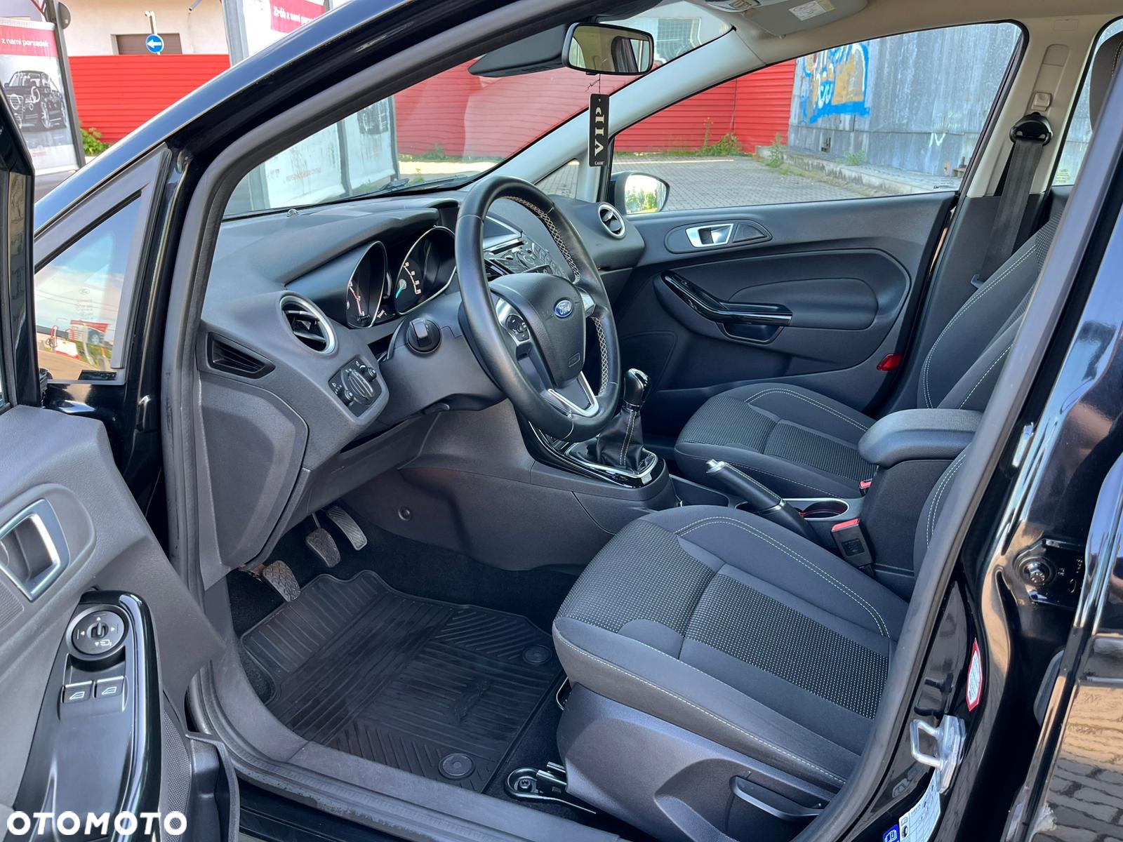 Ford Fiesta 1.0 Titanium - 14