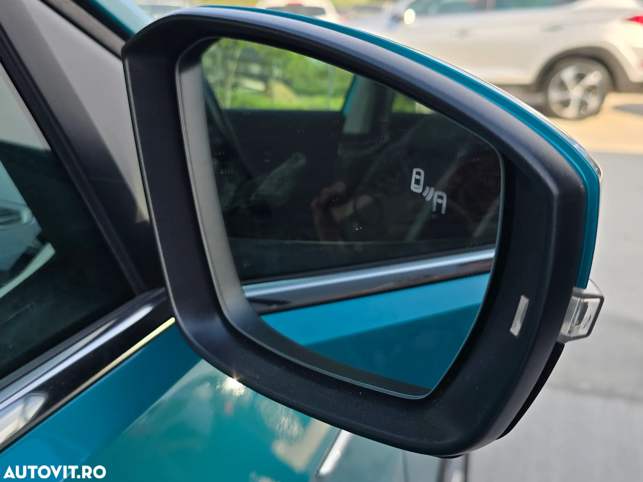 Volkswagen T-Cross - 24