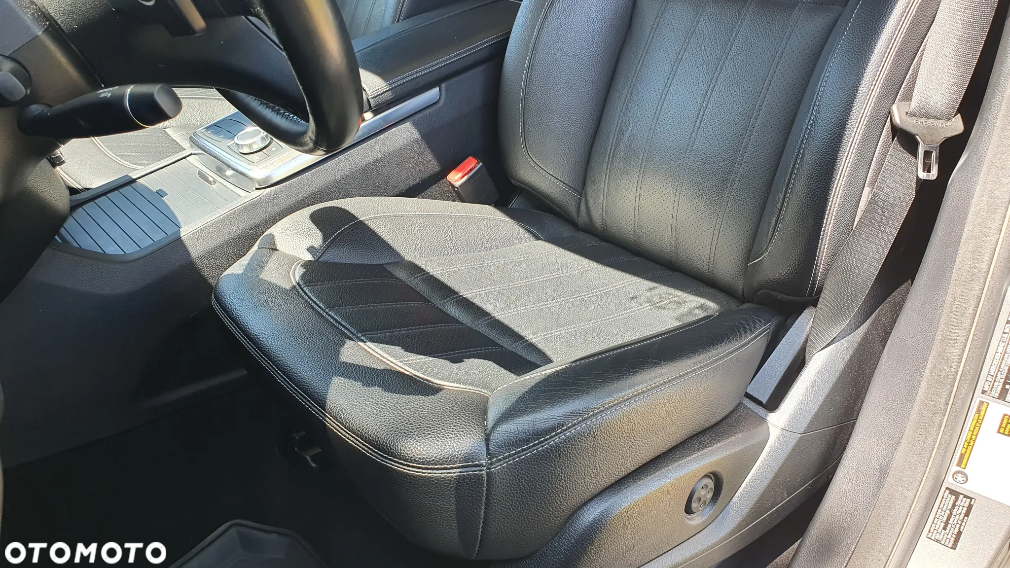 Mercedes-Benz GL - 12