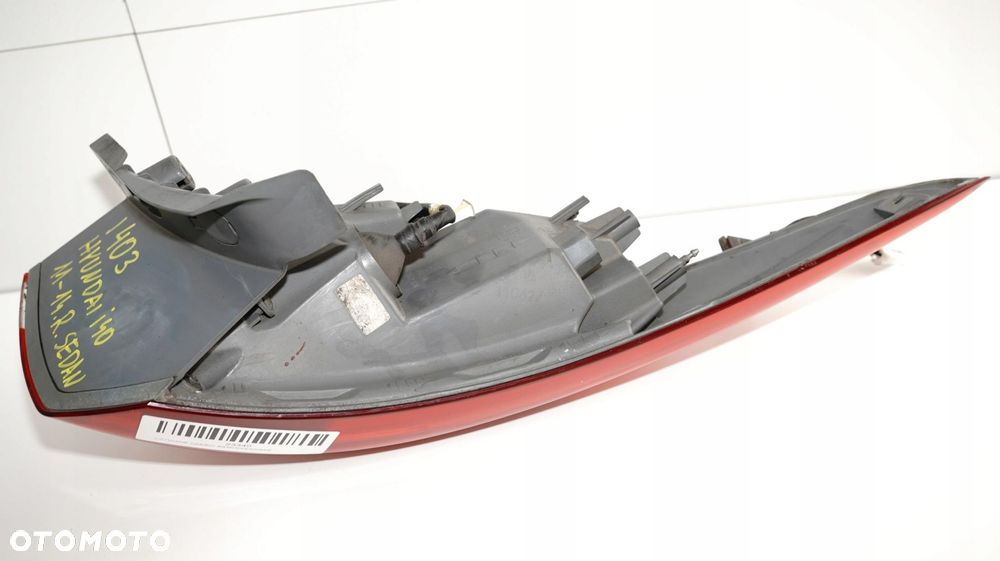 LAMPA PRAWY TYŁ TYLNA HYUNDAI I40 KOMBI 11-14R LED - 4