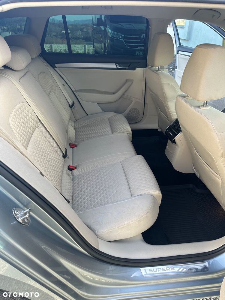 Skoda Superb 2.0 TDI 4x4 Style DSG - 12