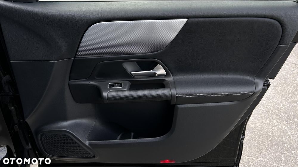 Mercedes-Benz GLB 200 Style 7G-DCT - 26