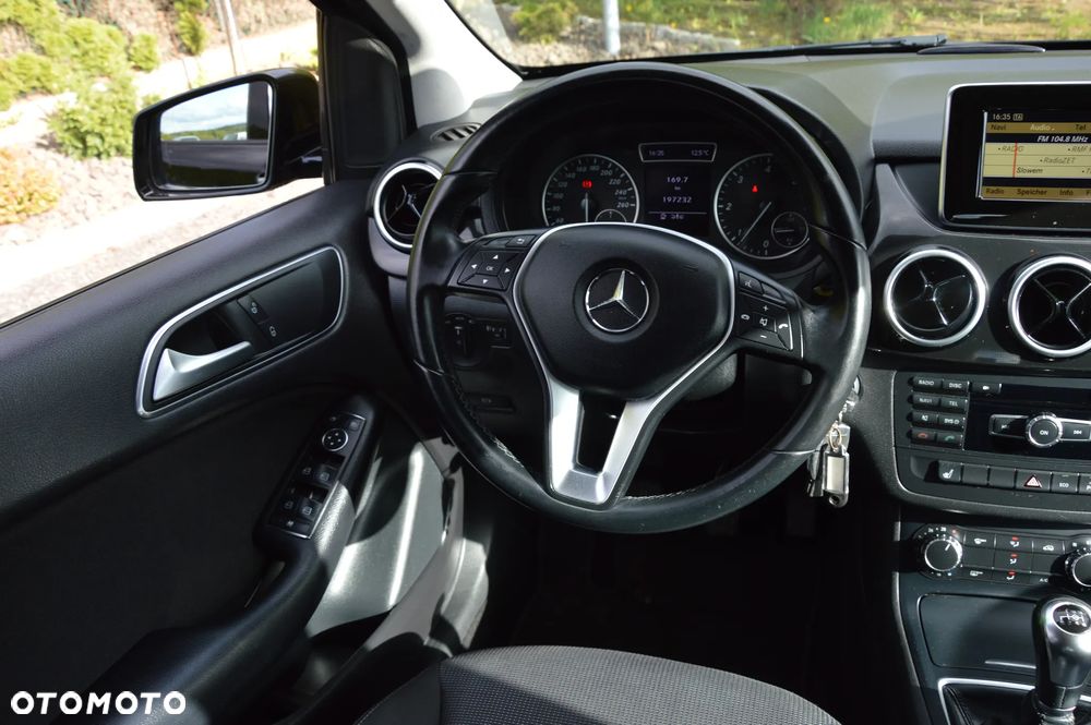Mercedes-Benz Klasa B 180 CDI (BlueEFFICIENCY) - 24