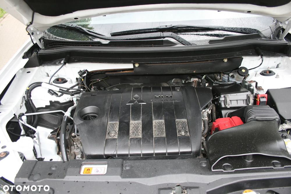 Mitsubishi Outlander 2.2 DID Intense - 25