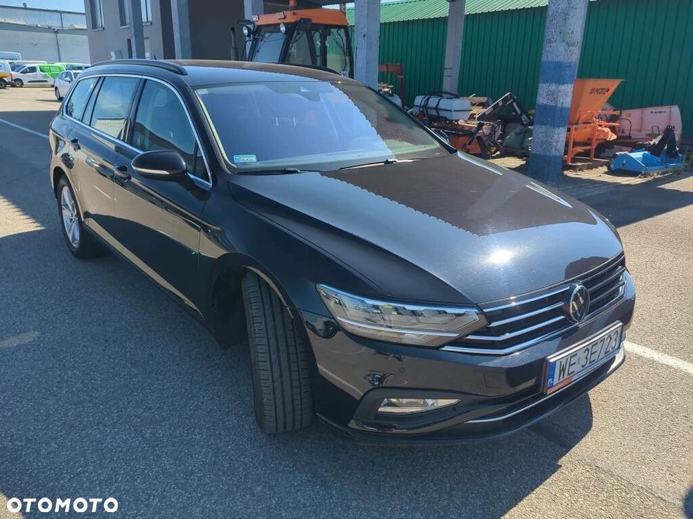 Volkswagen Passat - 2