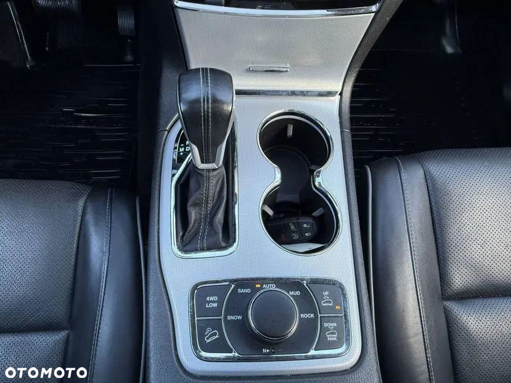 Jeep Grand Cherokee Gr 5.7 V8 Summit - 29