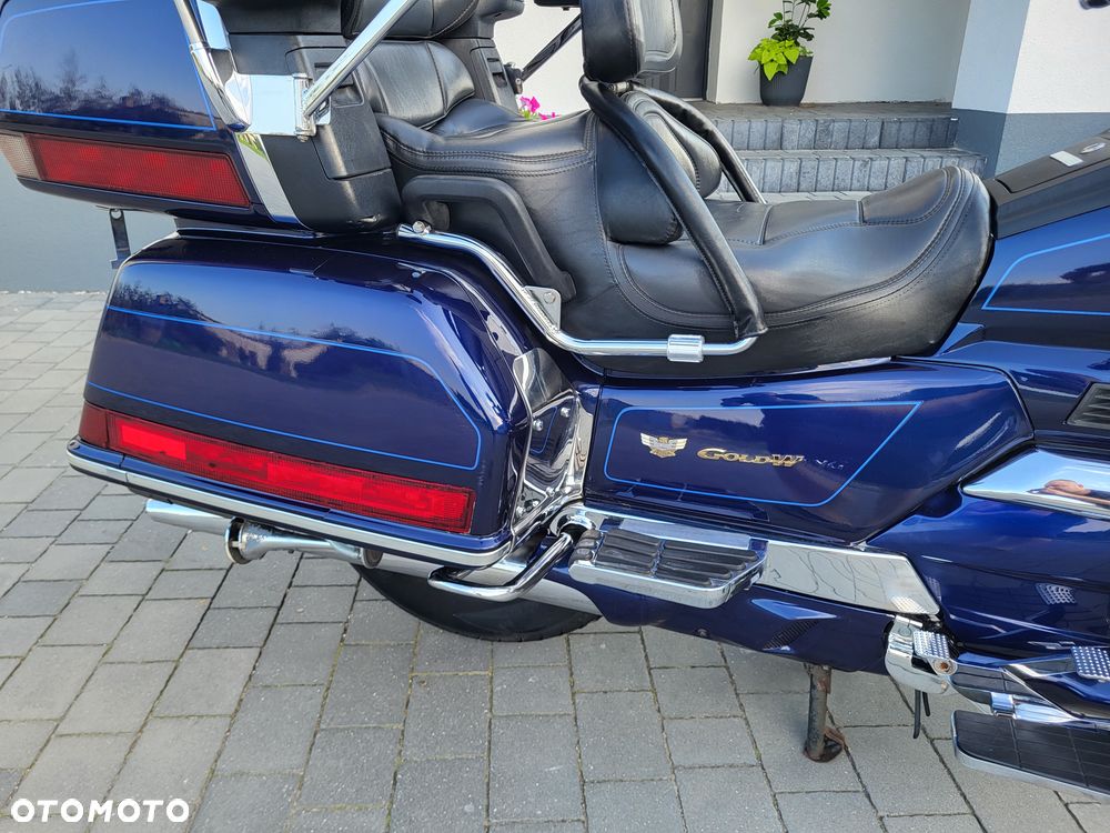 Honda GL - 9